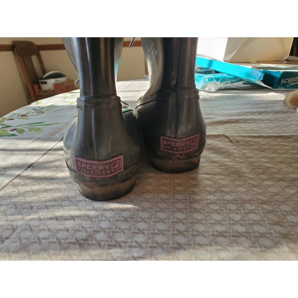 Sperry Rubber Rain Boots Navy with Fuschia Womens Sz 6 preowned Pull On Shoes